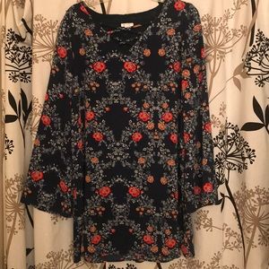 Xhilaration Bell Sleeved Dress